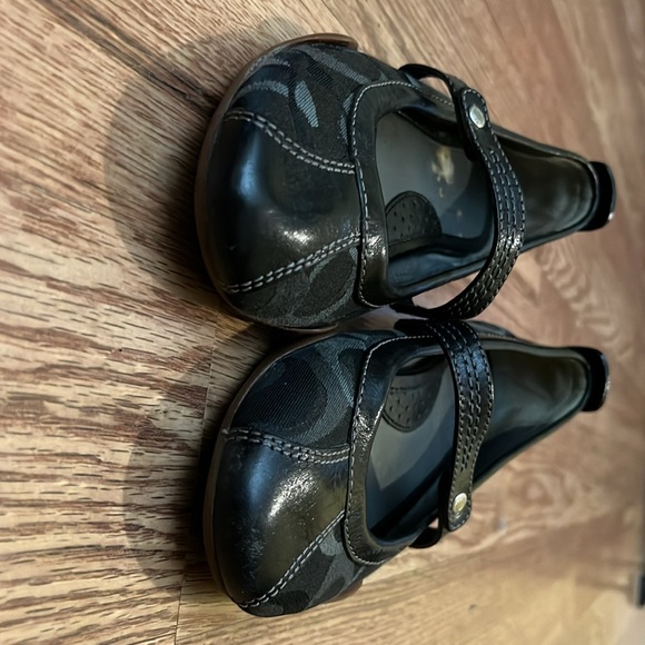 Coach Women's Black Signature Logo Mary Jane Shoes Leather and Canvas Joy Size 5 - Picture 14 of 15